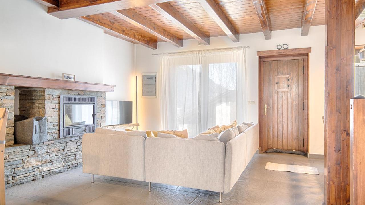 Saplan Real Estate Arres De Sus Villa Arró Dış mekan fotoğraf